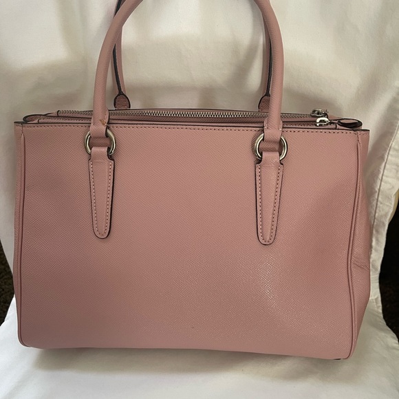 Coach Pink Pebbled Leather Purse. (unsure of model, but is authentic.) - Picture 2 of 12